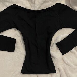 black slim fitted off shoulder long sleeve top
